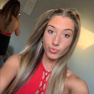 Meet your Posher, Mackie